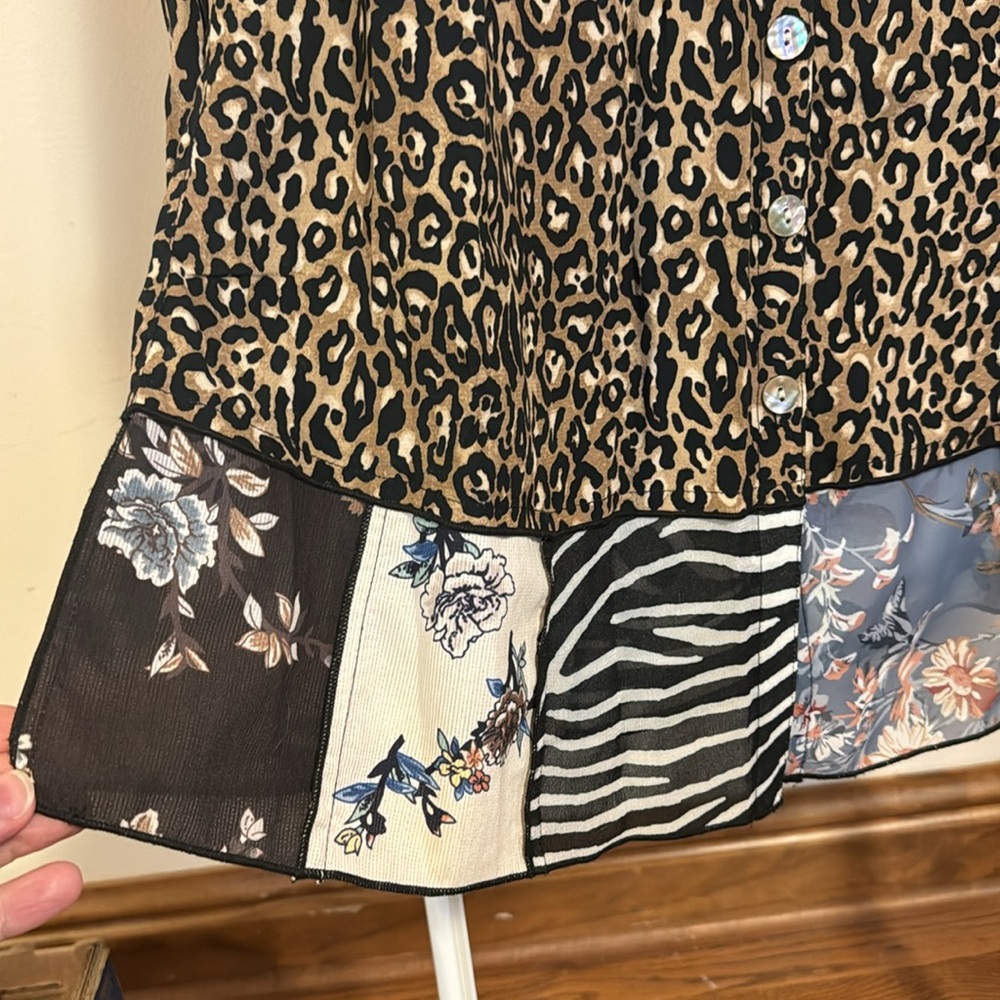 JOHN MARK Leopard Print Button-Up Blouse - Picture 4 of 5